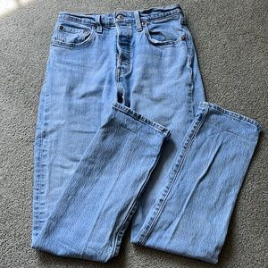 Levi’s 501 High Waisted Light Wash Straight Leg Jeans